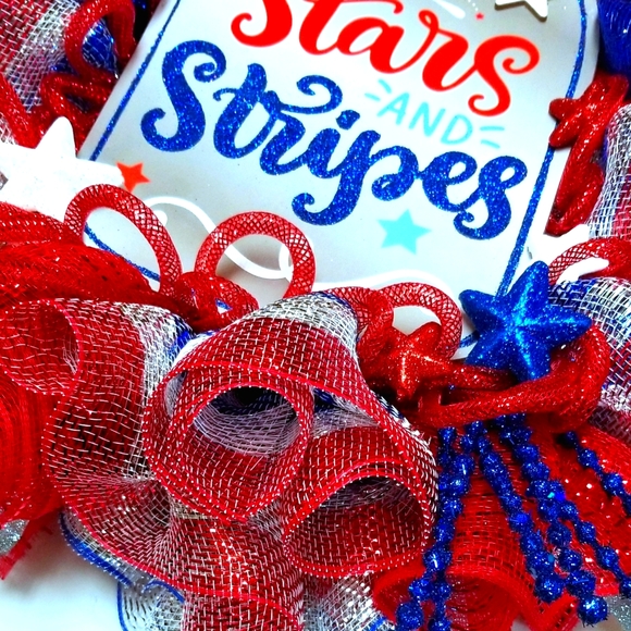 4th of July Wreath - Picture 2 of 5